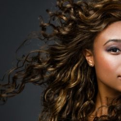 Is it great to have some highlights on curly hair?